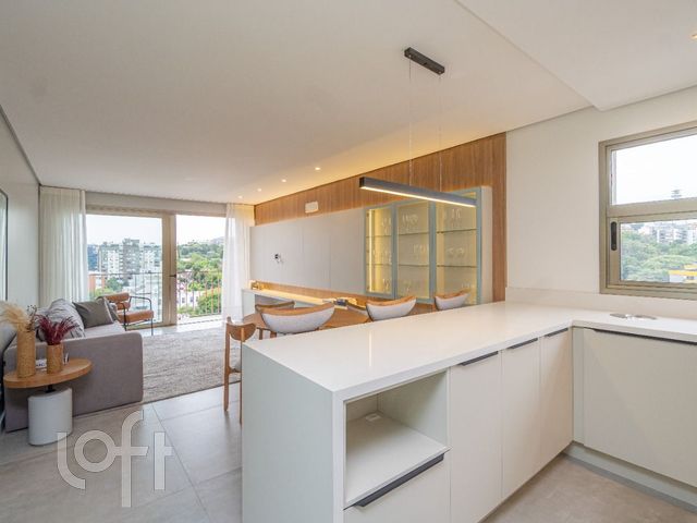 Apartamento com 88m², 2 dormitórios, 2 suítes, 2 vagas, Menino Deus em Porto Alegre