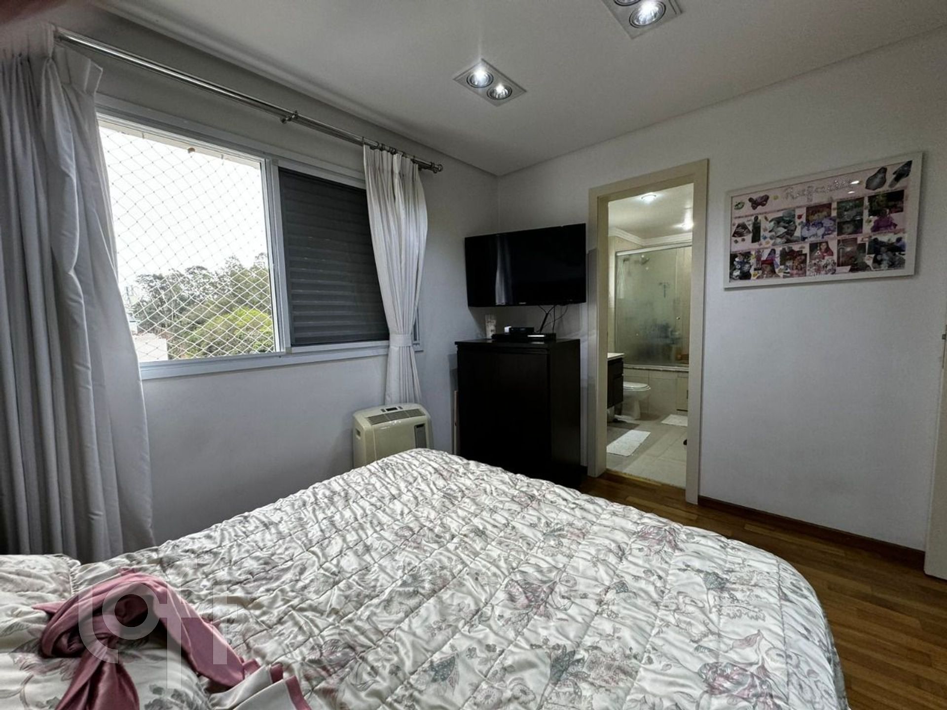 Apartamento à venda com 3 quartos, 121m² - Foto 18