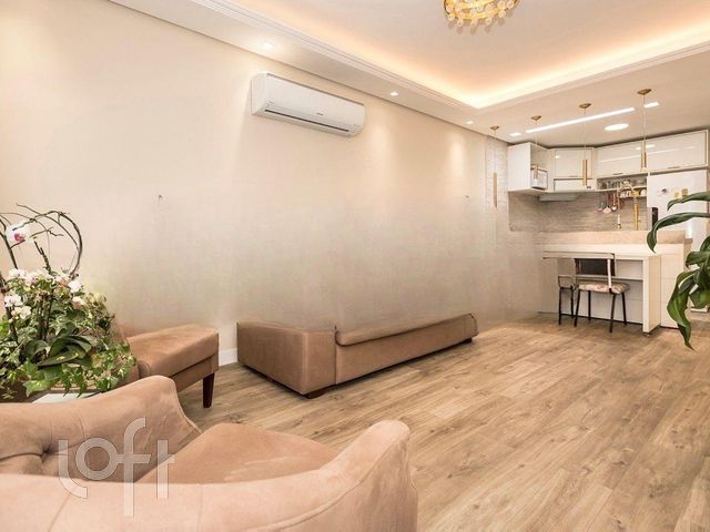 Casa com 440m², 4 dormitórios, 2 suítes, 4 vagas, Vila Ipiranga em Porto Alegre