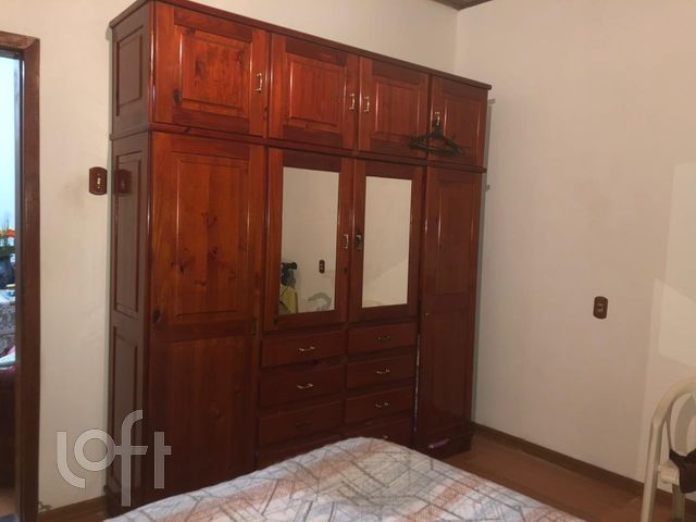 Casa com 117m², 2 dormitórios, 1 suíte, 1 vaga, Higienópolis em Porto Alegre