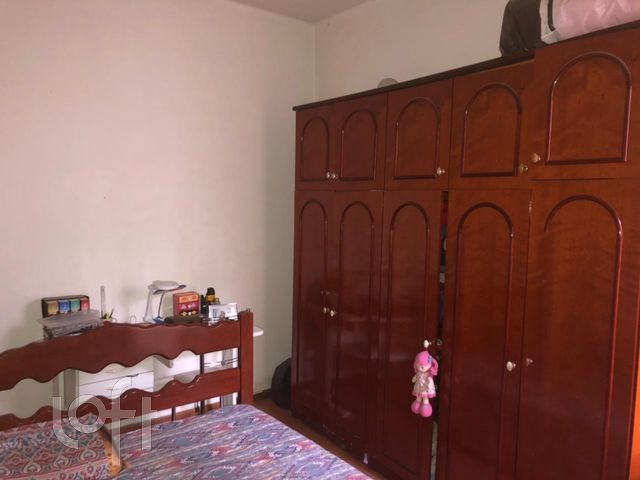 Casa com 117m², 2 dormitórios, 1 suíte, 1 vaga, Higienópolis em Porto Alegre