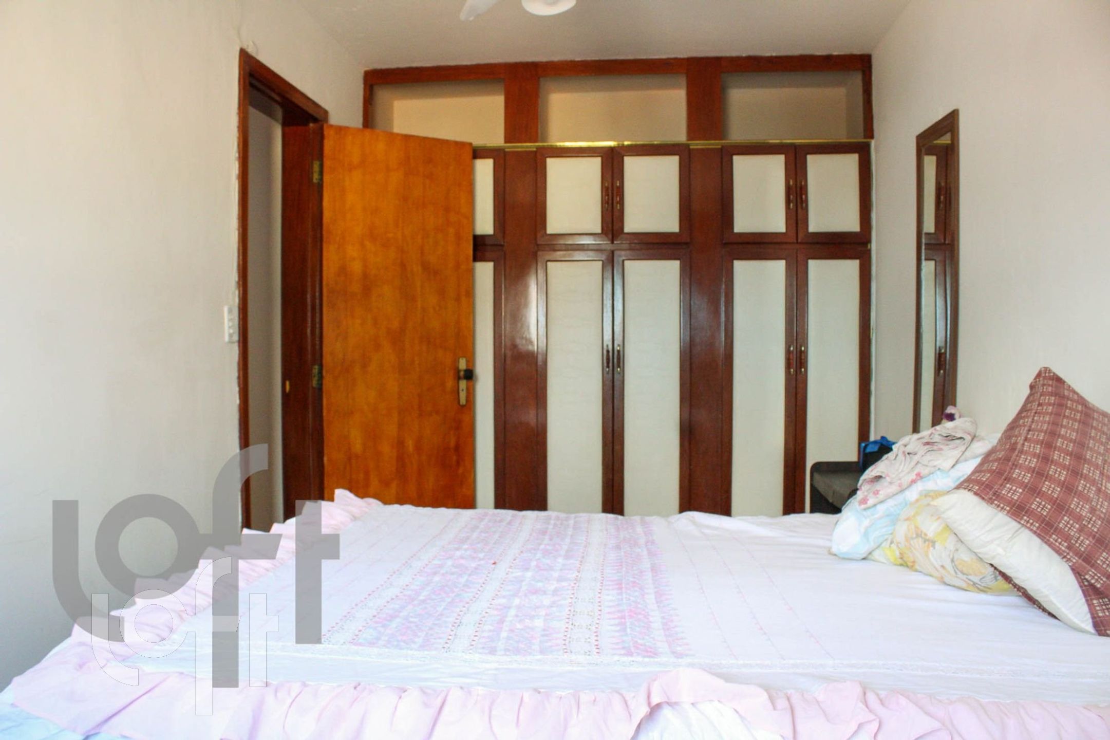 Apartamento à venda com 3 quartos, 71m² - Foto 2