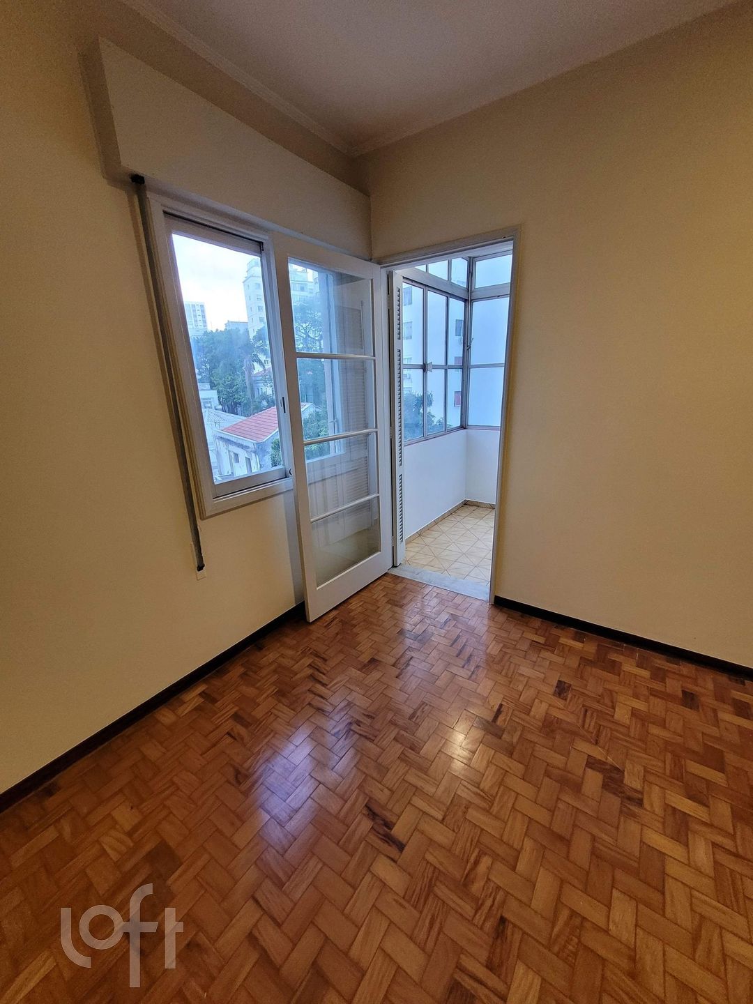 Apartamento à venda com 2 quartos, 121m² - Foto 2