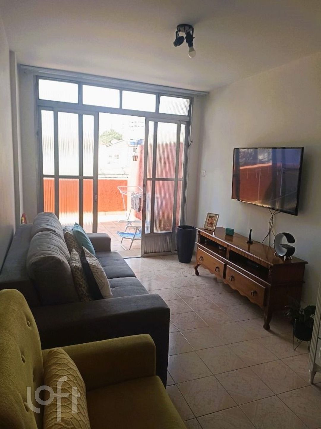 Apartamento à venda com 1 quarto, 70m² - Foto 3