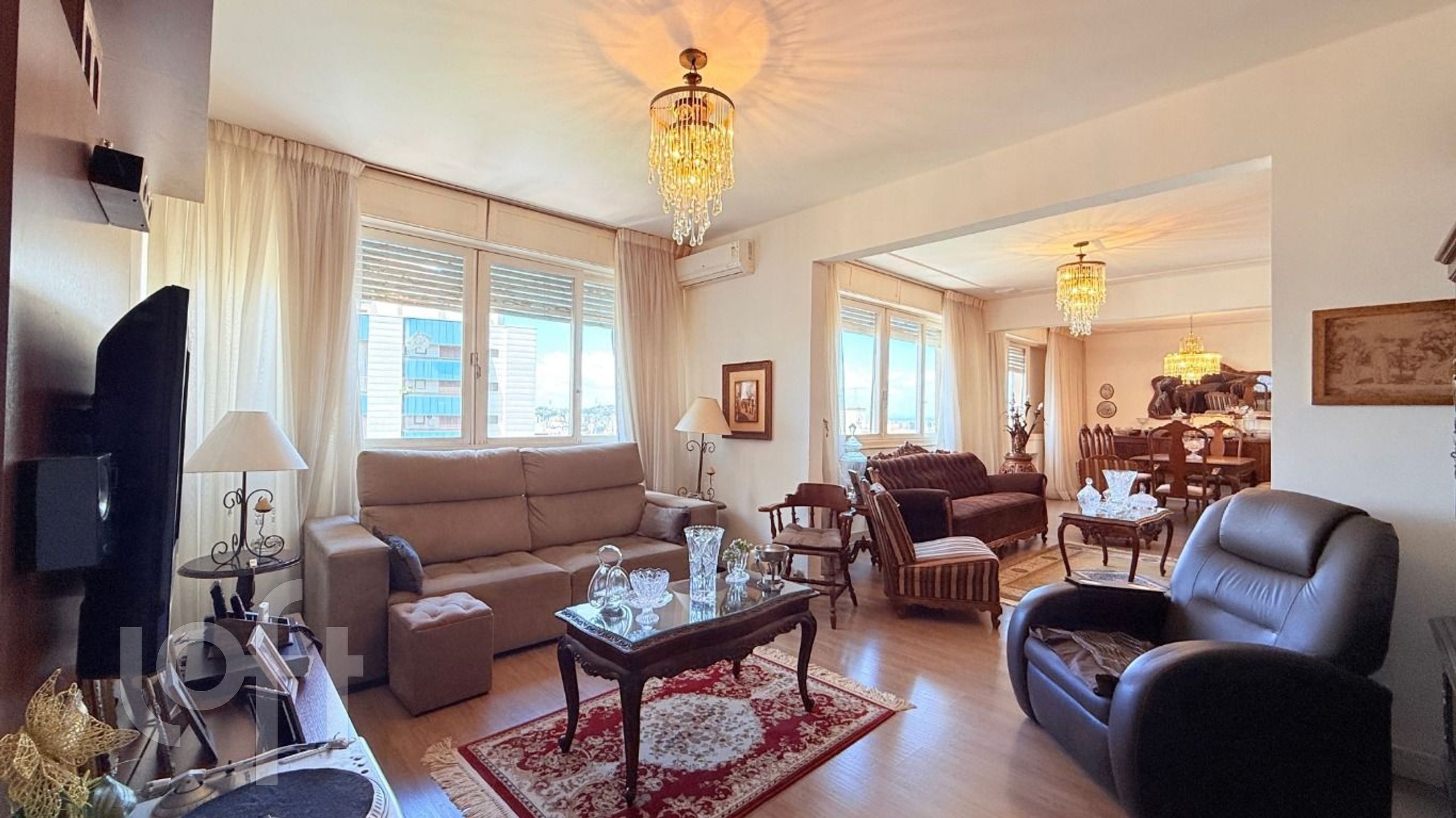 Apartamento com 190m², 3 dormitórios, 1 vaga, Rio Branco em Porto Alegre