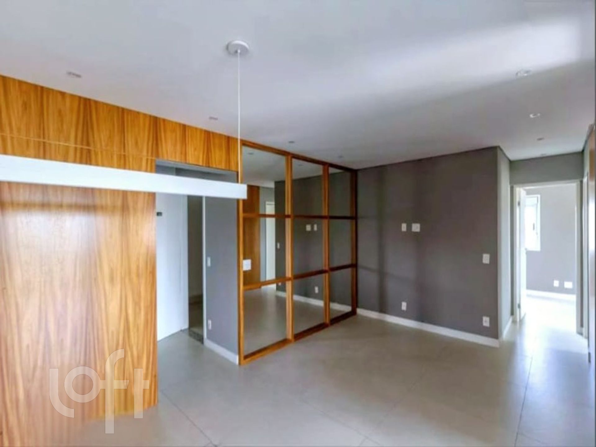 Apartamento à venda com 2 quartos, 82m² - Foto 2