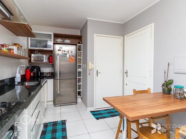 Apartamento com 186m², 3 dormitórios, 1 suíte, 1 vaga, Jardim Botânico em Porto Alegre