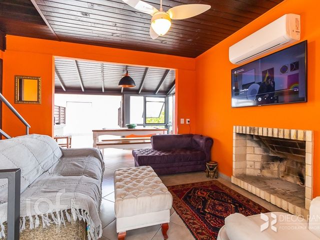 Apartamento com 186m², 3 dormitórios, 1 suíte, 1 vaga, Jardim Botânico em Porto Alegre