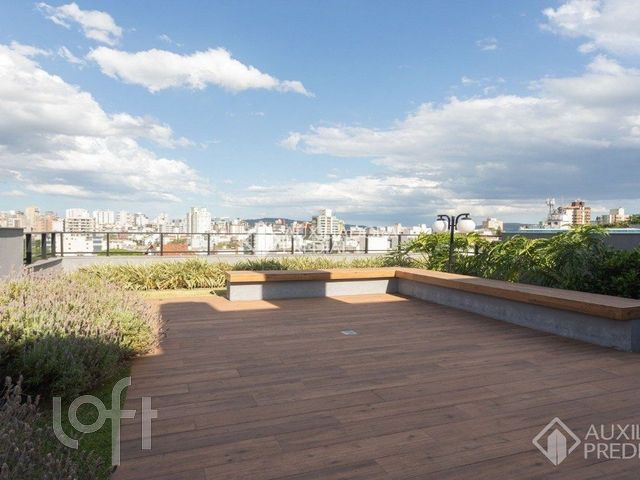 Apartamento com 56m², 2 dormitórios, 1 suíte, 1 vaga, Petrópolis em Porto Alegre