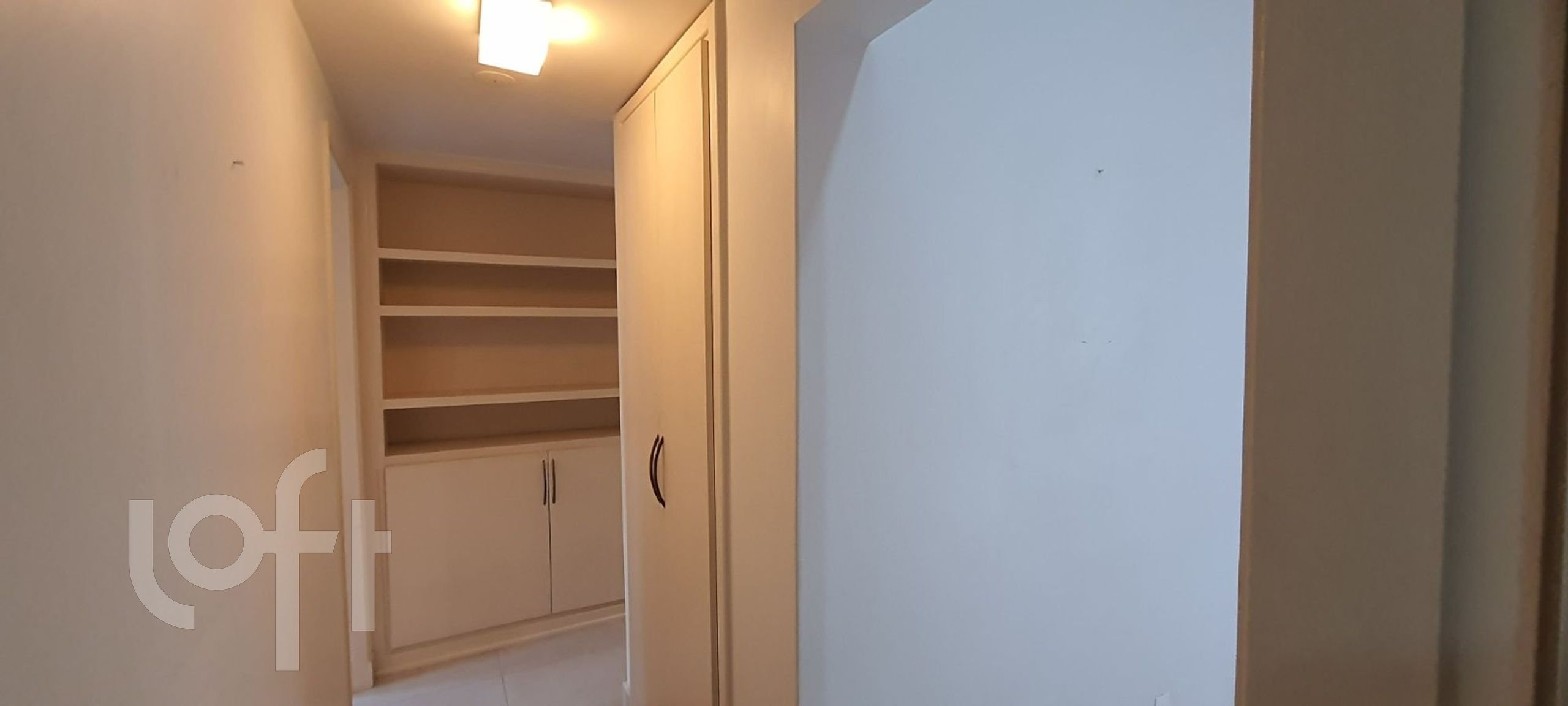 Apartamento à venda com 3 quartos, 105m² - Foto 2