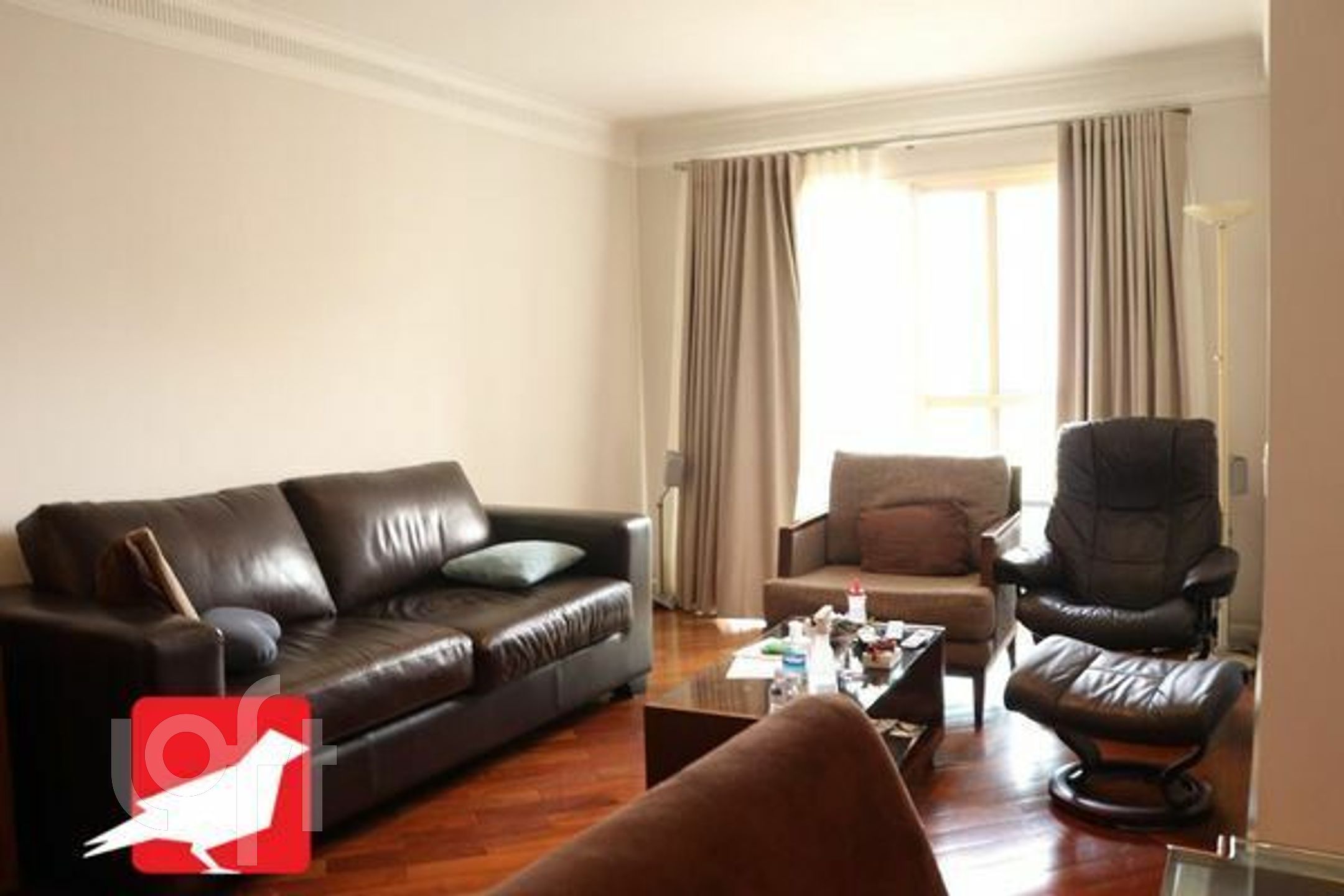 Apartamento à venda com 3 quartos, 115m² - Foto 1