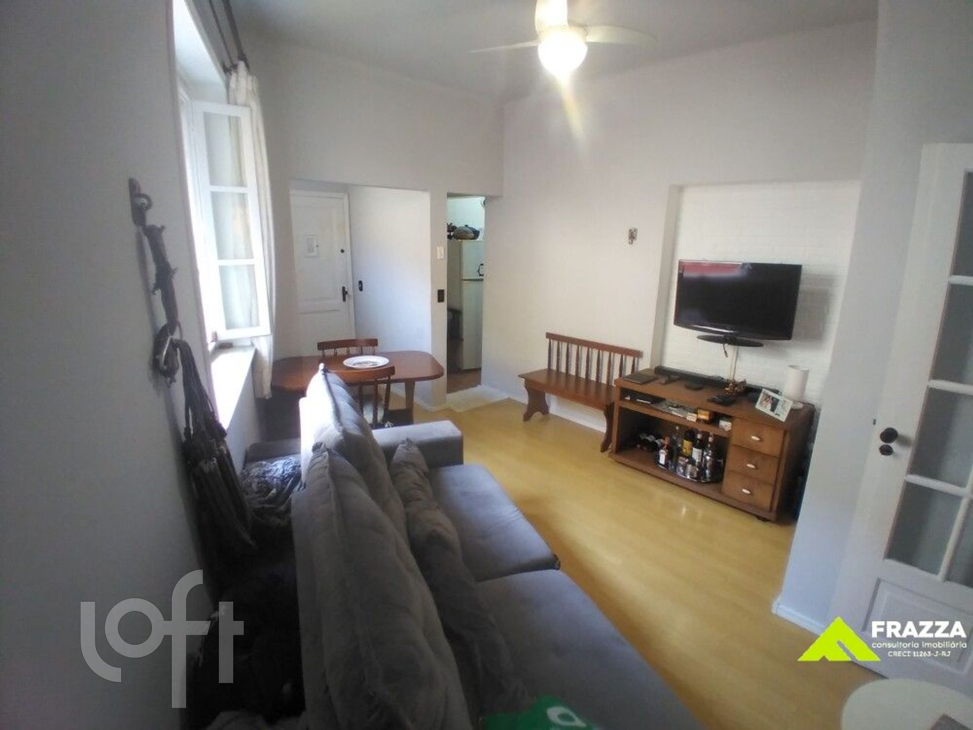 Apartamento à venda com 2 quartos, 65m² - Foto 4