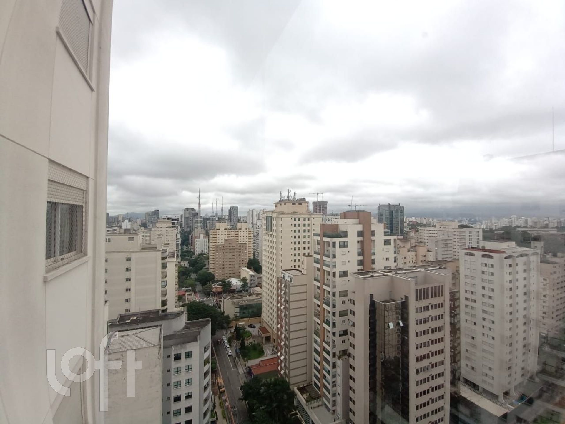 Apartamento à venda com 3 quartos, 160m² - Foto 3