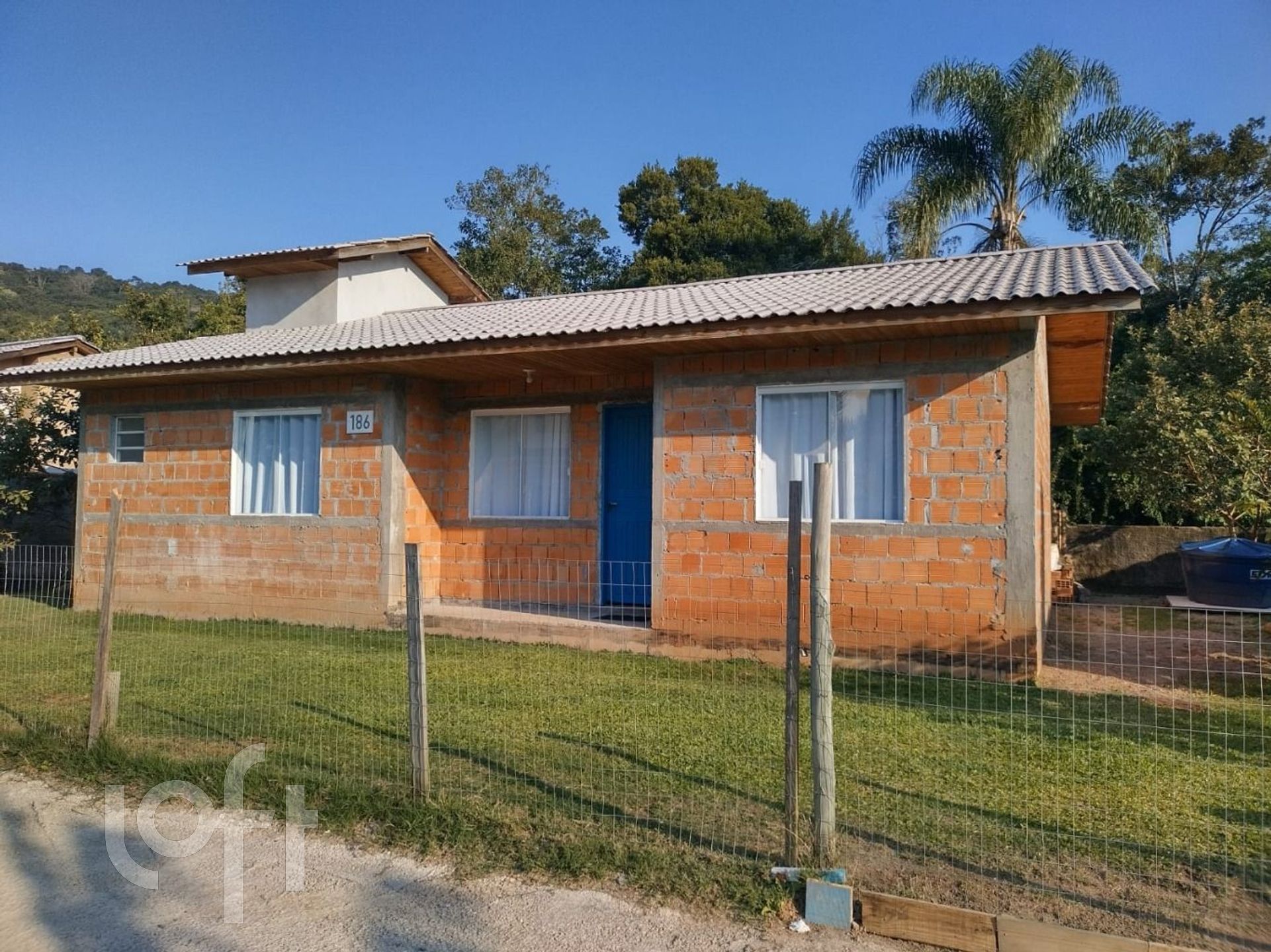 Casa Residencial com 0m², 2 quartos, 1 garagem, no bairro Ratones em Florianópolis