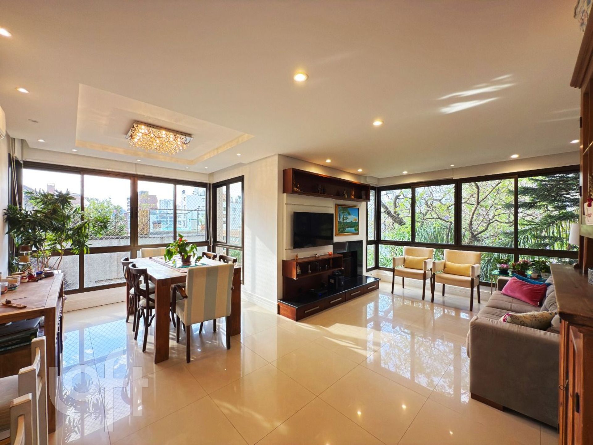 Apartamento com 87m², 2 dormitórios, 1 suíte, 2 vagas, Rio Branco em Porto Alegre