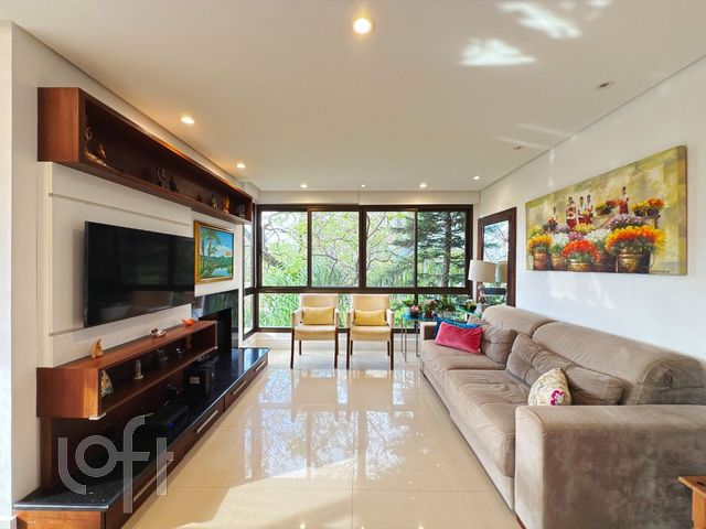 Apartamento com 87m², 2 dormitórios, 1 suíte, 2 vagas, Rio Branco em Porto Alegre