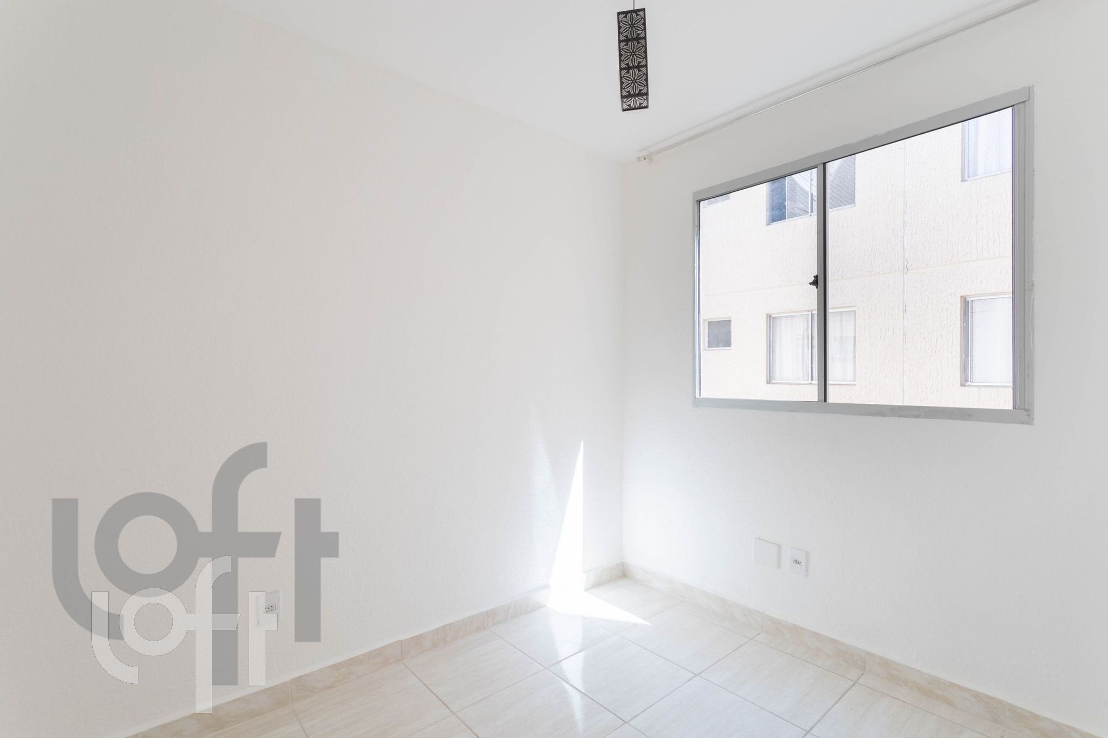 Apartamento à venda com 2 quartos, 40m² - Foto 2