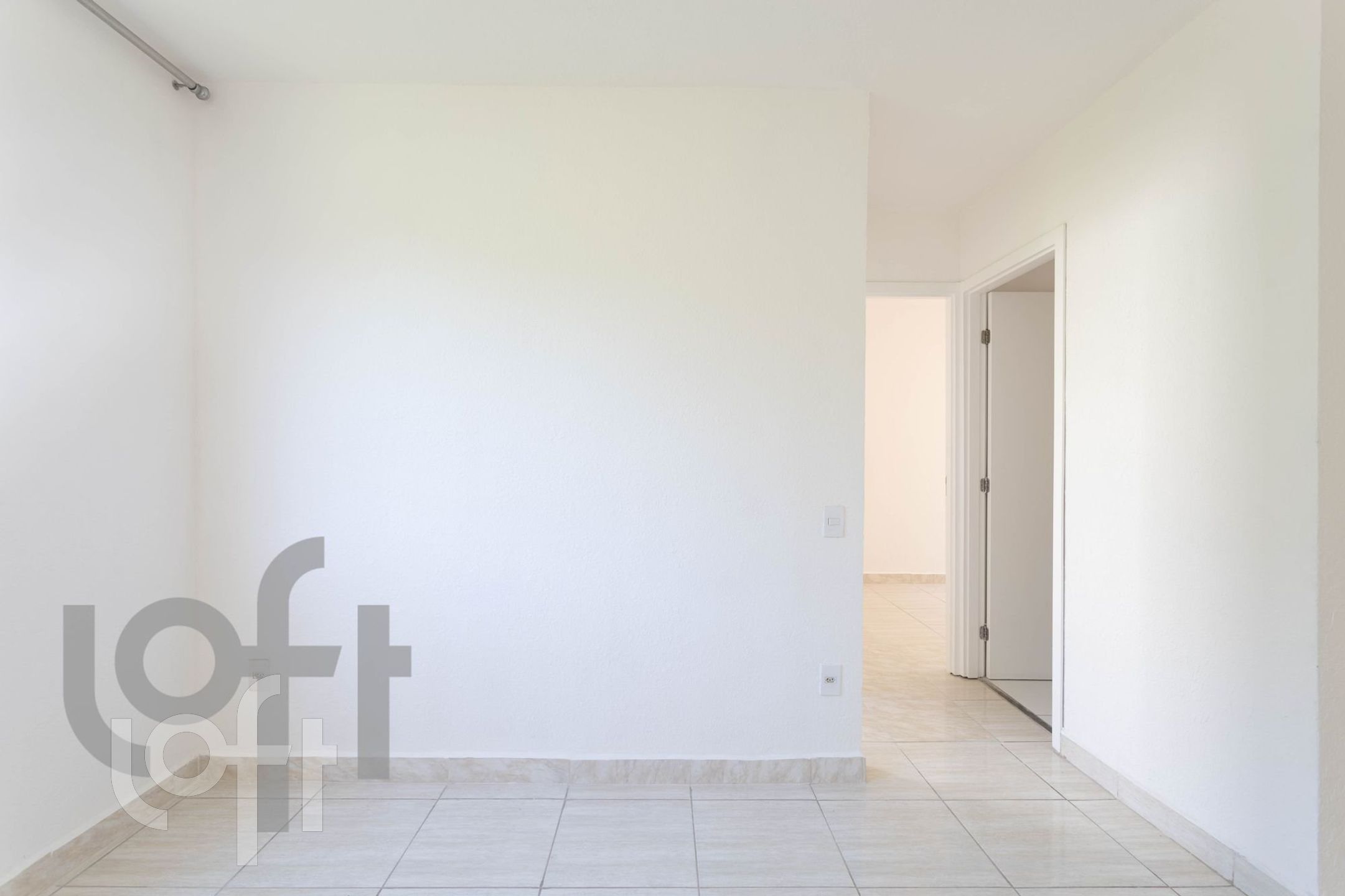 Apartamento à venda com 2 quartos, 40m² - Foto 13