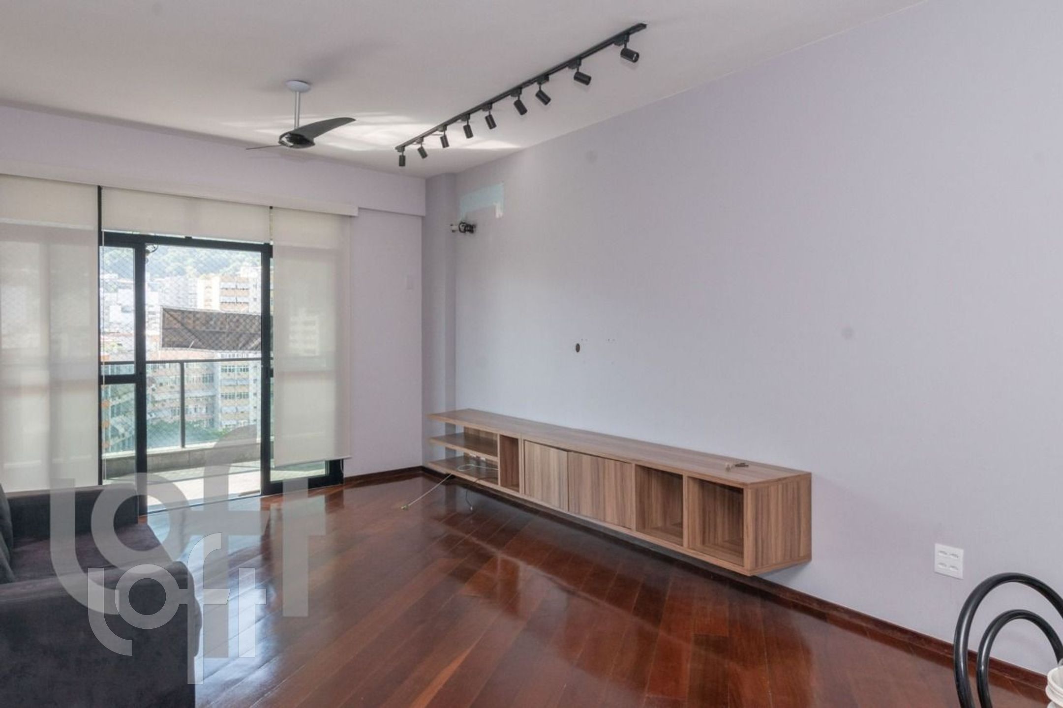 Apartamento à venda com 3 quartos, 120m² - Foto 2