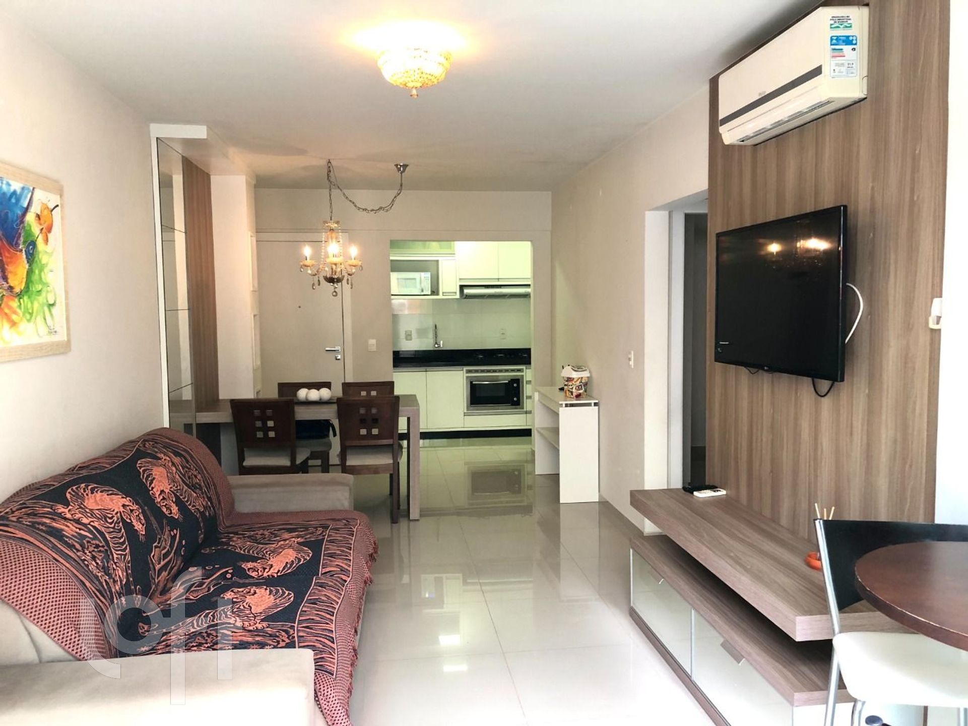Apartamentos com 66m², 2 quartos, 1 garagem, no bairro Centro em Balneário Camboriú