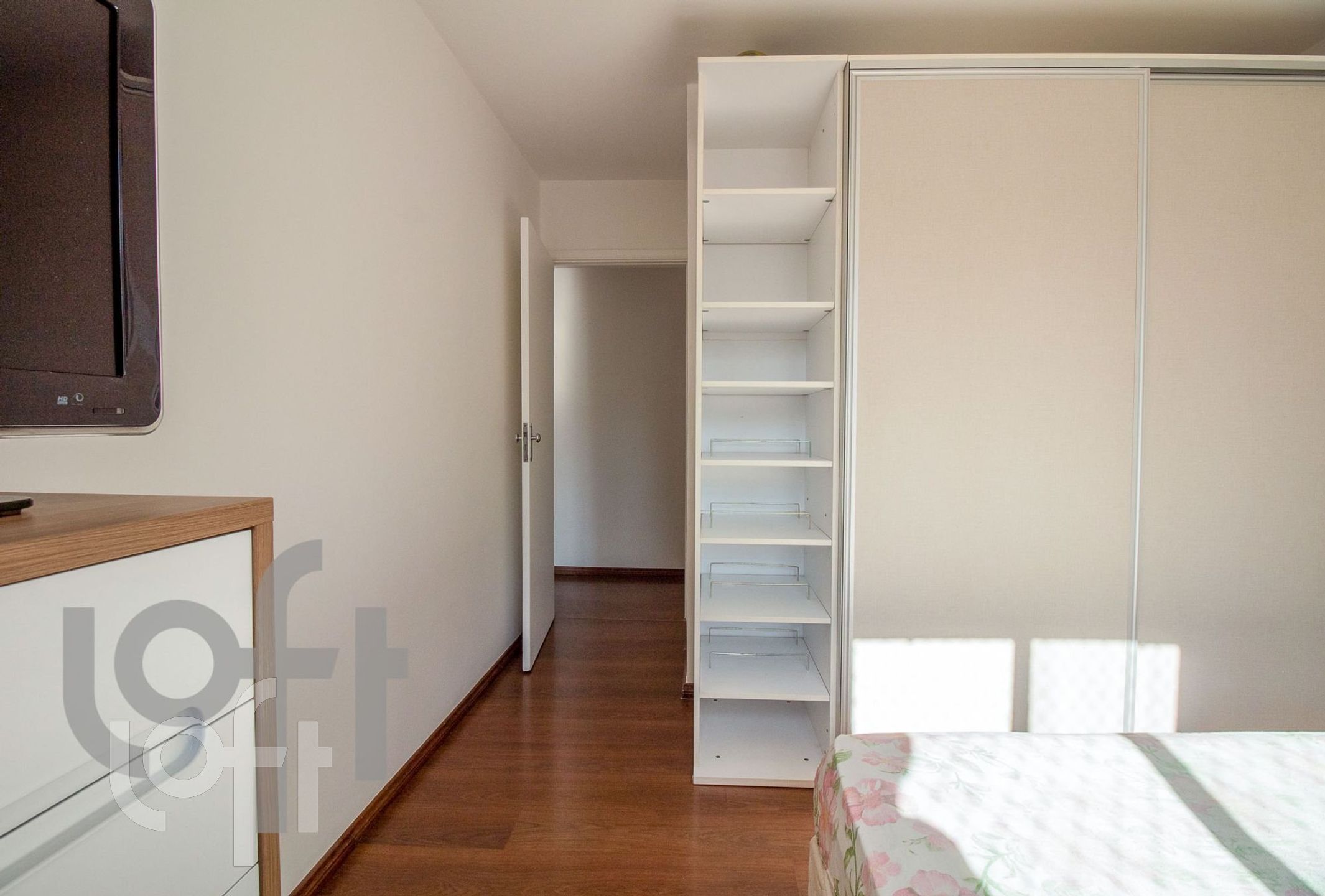 Apartamento à venda com 2 quartos, 78m² - Foto 3