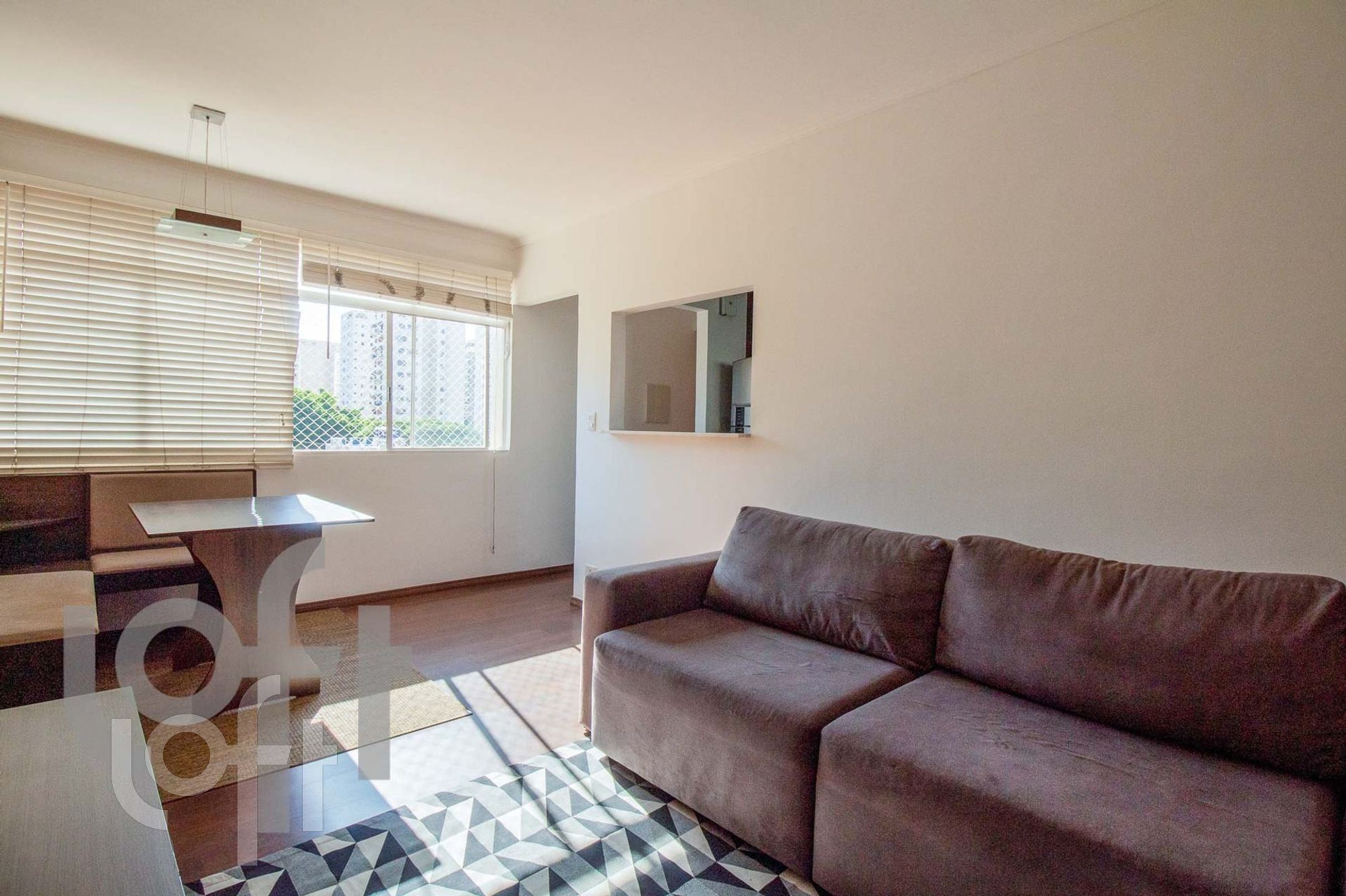 Apartamento à venda com 2 quartos, 78m² - Foto 1