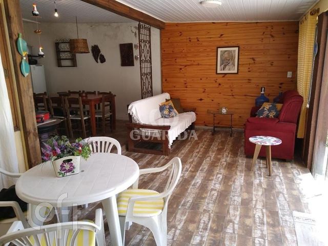 Casa com 250m², 3 dormitórios, Vila Ipiranga em Porto Alegre