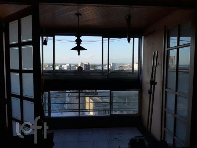 Apartamento com 86m², 2 dormitórios, 1 suíte, 2 vagas, Independência em Porto Alegre