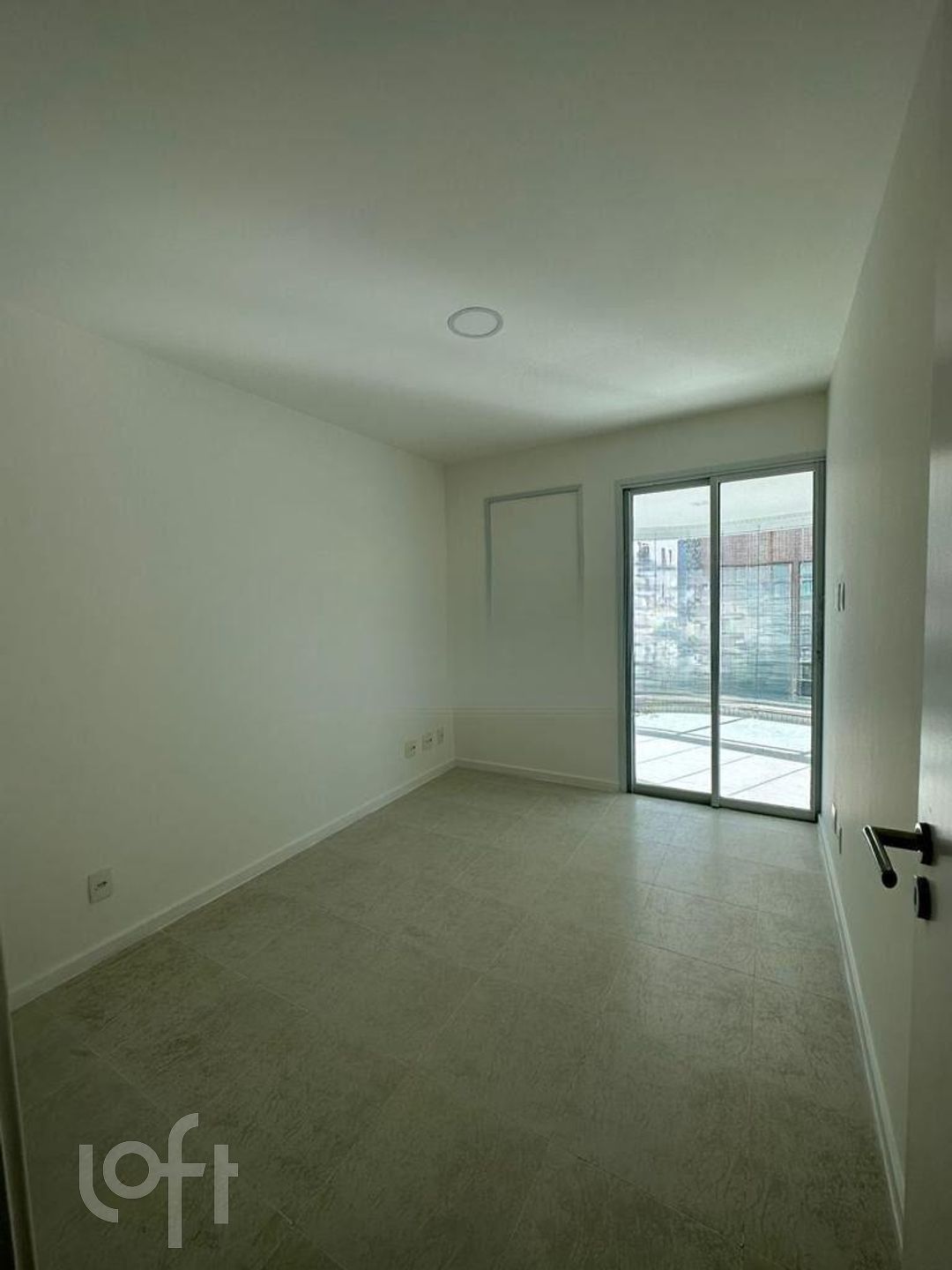 Apartamento à venda com 2 quartos, 78m² - Foto 13