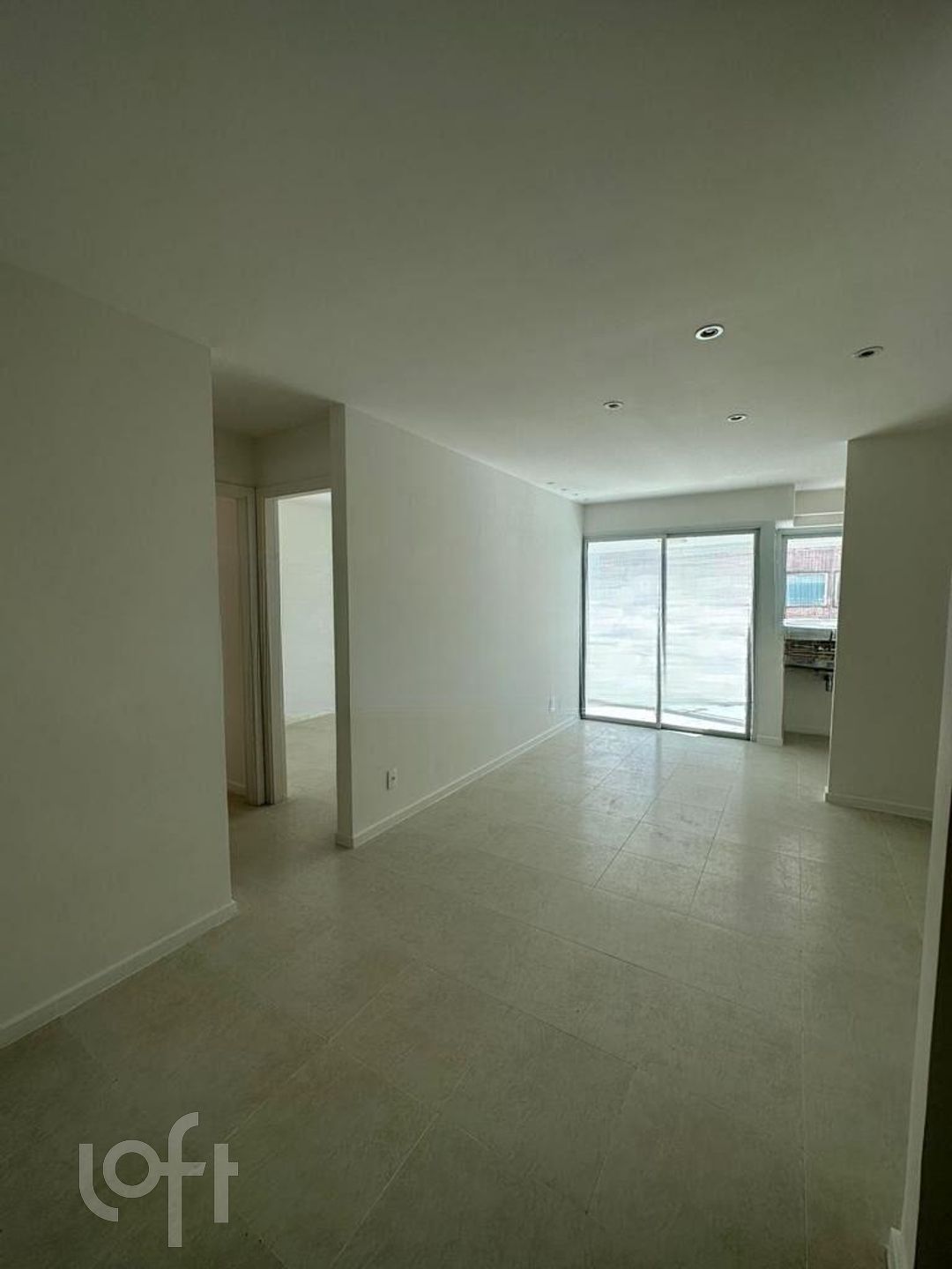 Apartamento à venda com 2 quartos, 78m² - Foto 9