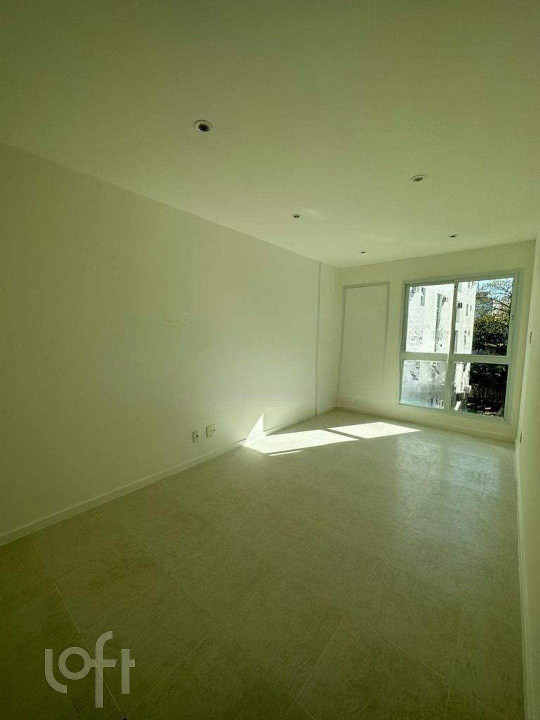 Apartamento à venda com 2 quartos, 78m² - Foto 14