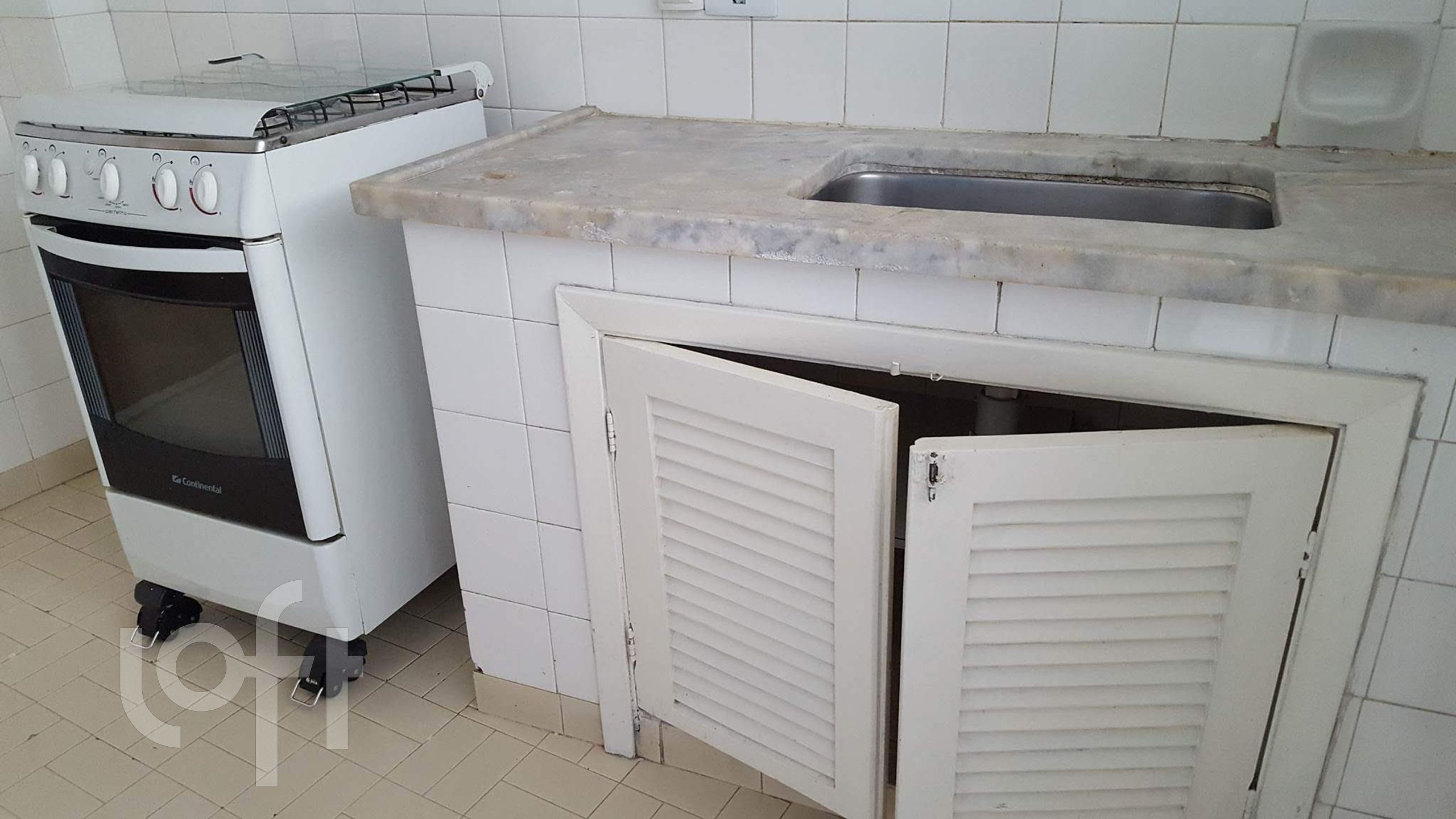 Apartamento à venda com 1 quarto, 59m² - Foto 17