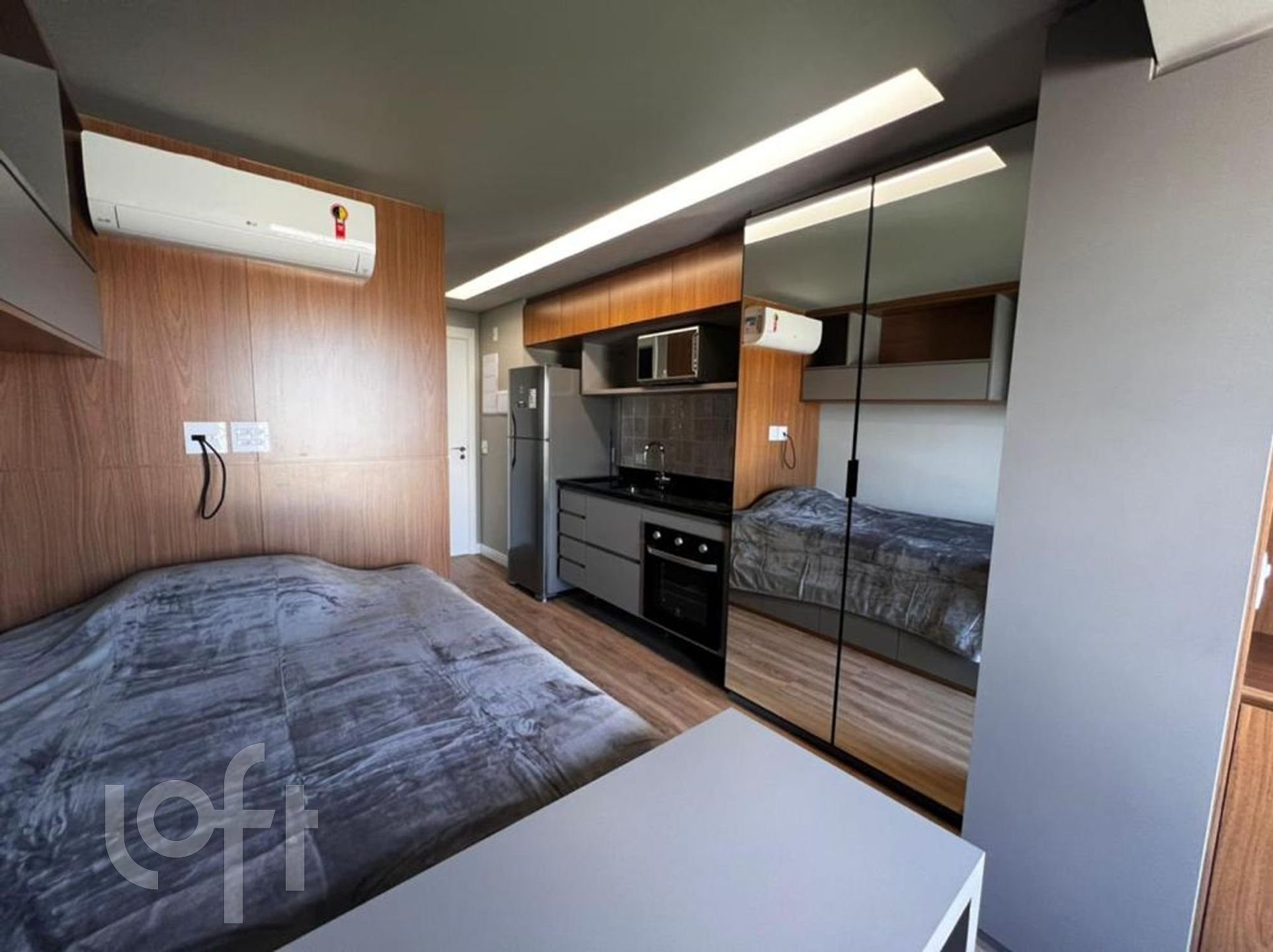 Apartamento à venda com 1 quarto, 26m² - Foto 2