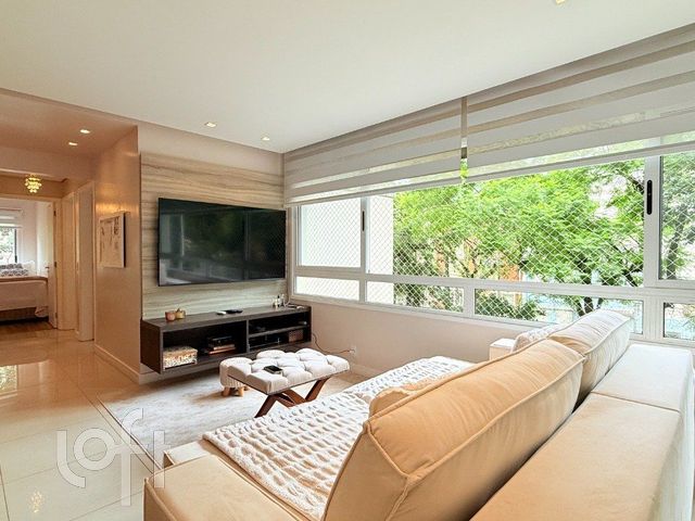 Apartamento com 85m², 3 dormitórios, 1 suíte, 1 vaga, Petrópolis em Porto Alegre