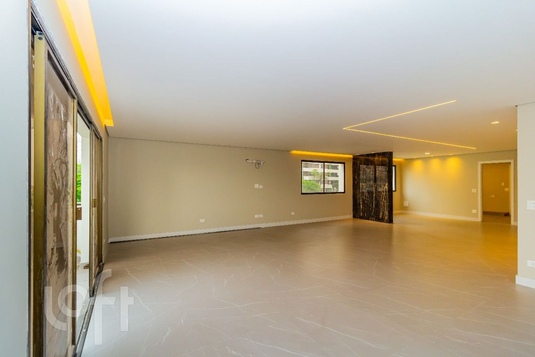 Apartamento à venda com 3 quartos, 236m² - Foto 10