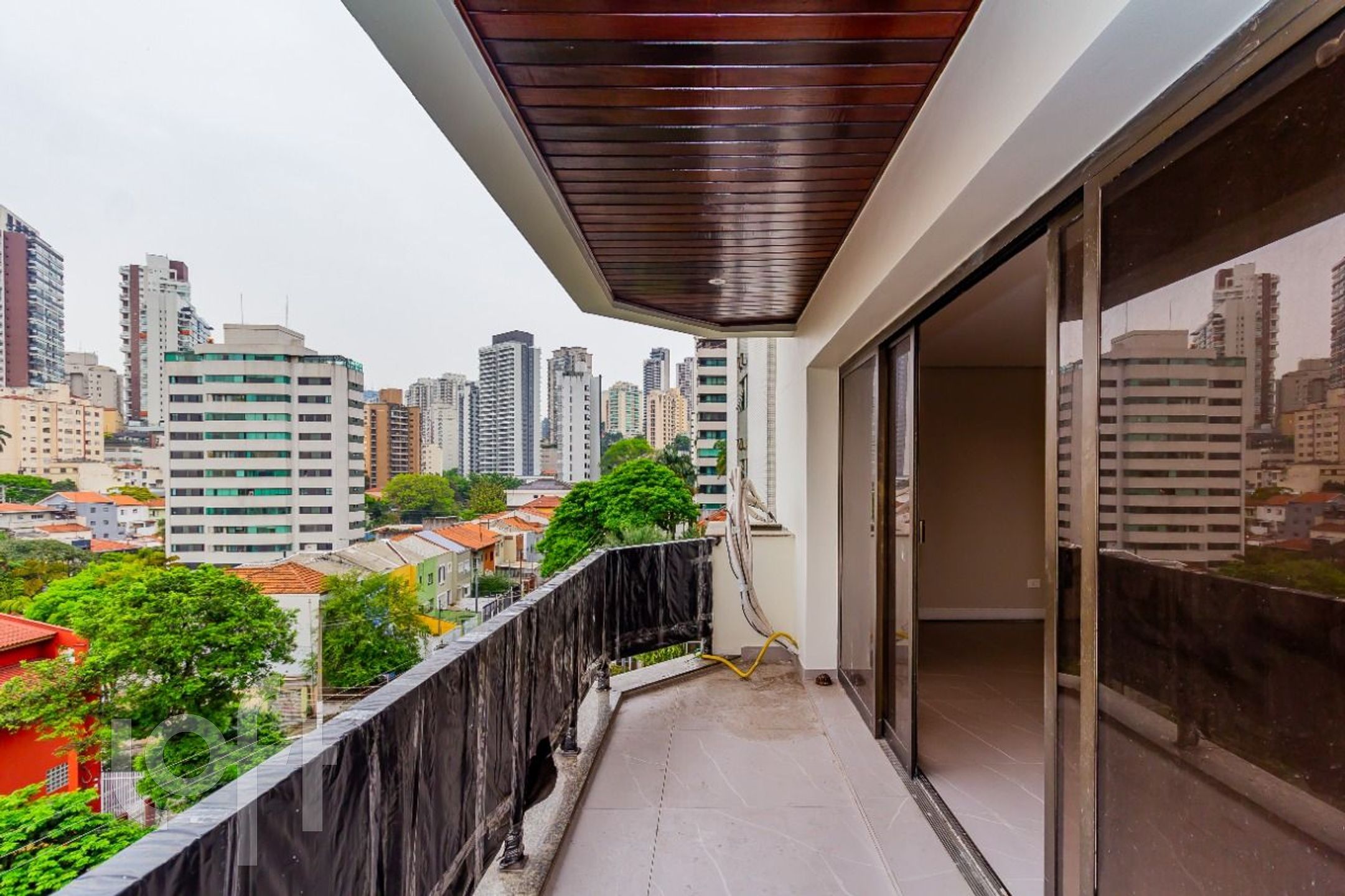 Apartamento à venda com 3 quartos, 236m² - Foto 12