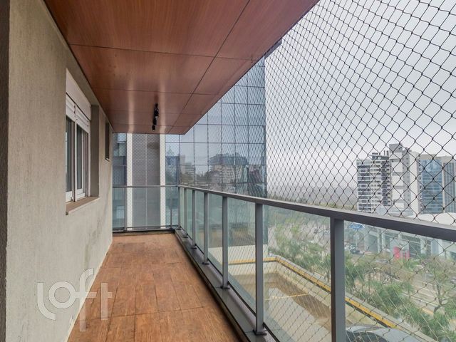 Apartamento com 76m², 2 dormitórios, 1 suíte, 2 vagas, Petrópolis em Porto Alegre