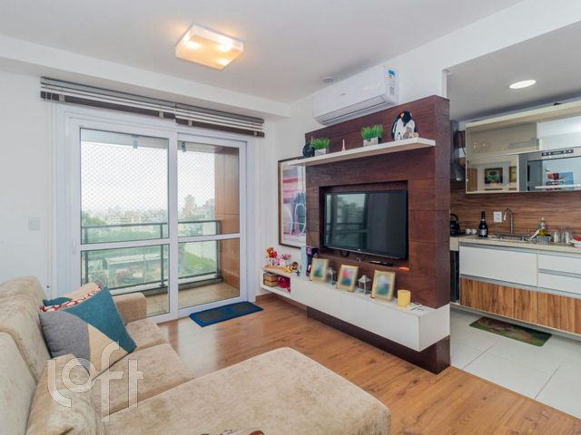 Apartamento com 76m², 2 dormitórios, 1 suíte, 2 vagas, Petrópolis em Porto Alegre