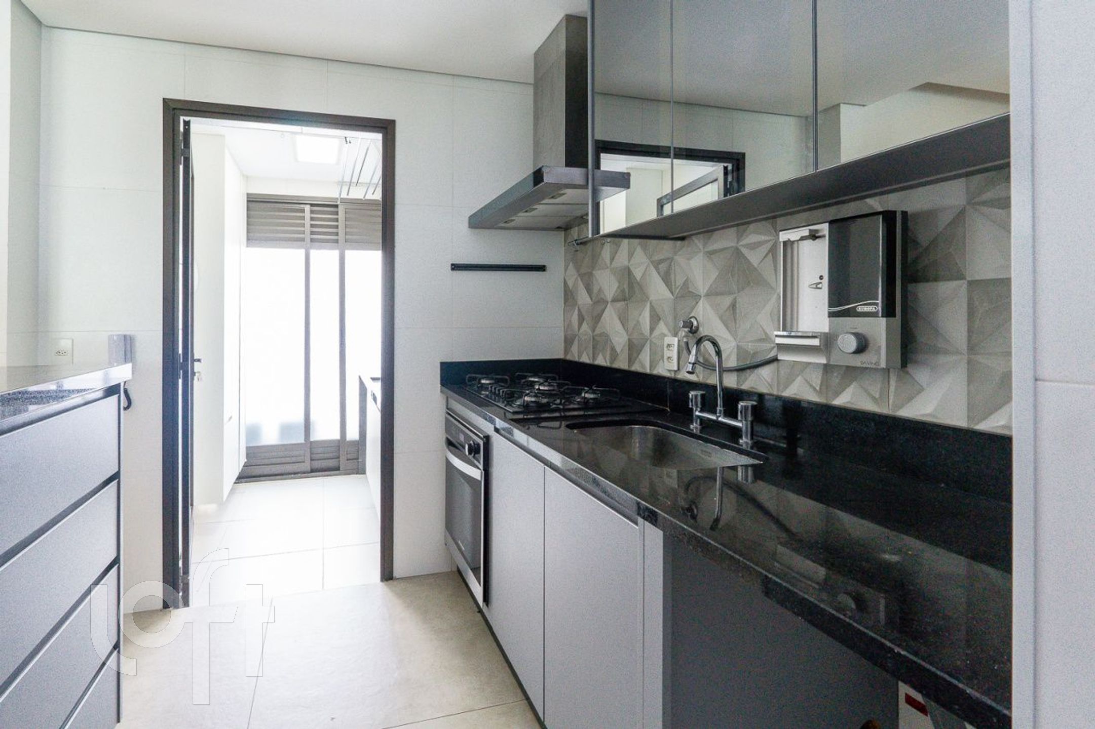 Apartamento à venda com 2 quartos, 100m² - Foto 29