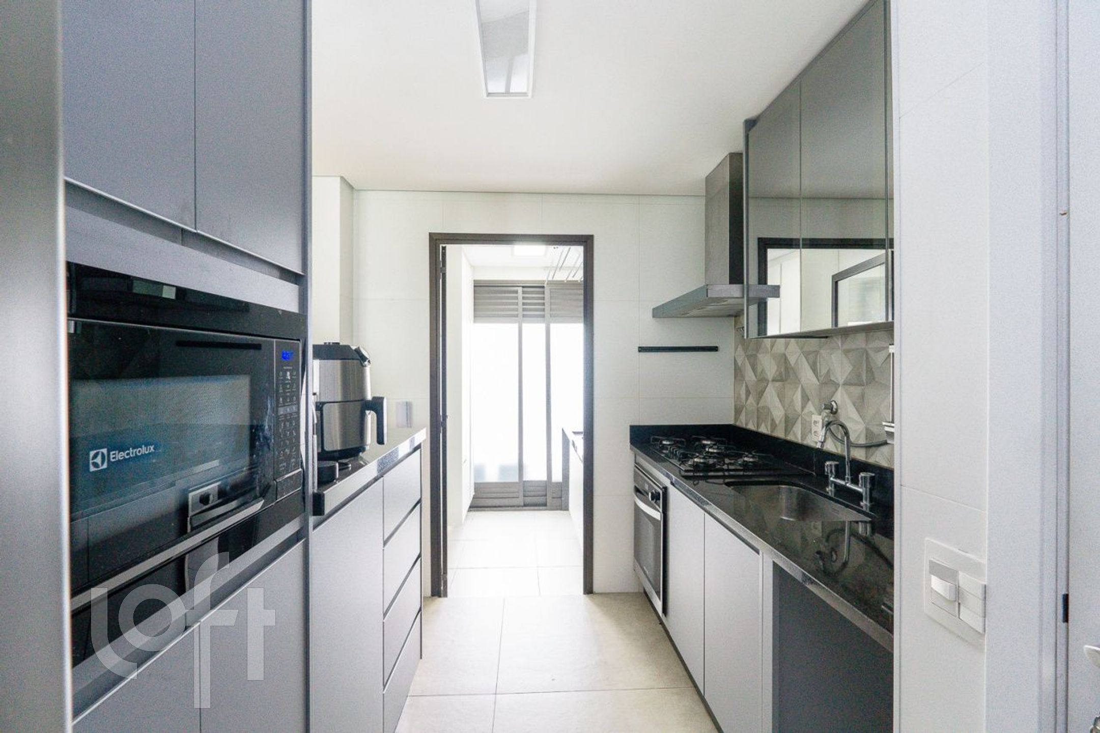 Apartamento à venda com 2 quartos, 100m² - Foto 28