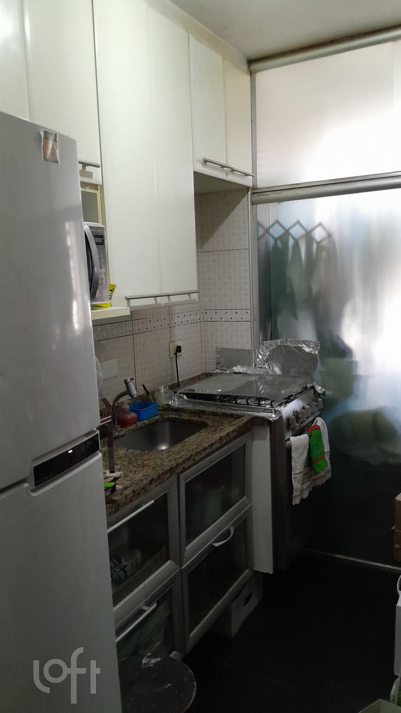 Apartamento à venda com 2 quartos, 48m² - Foto 2