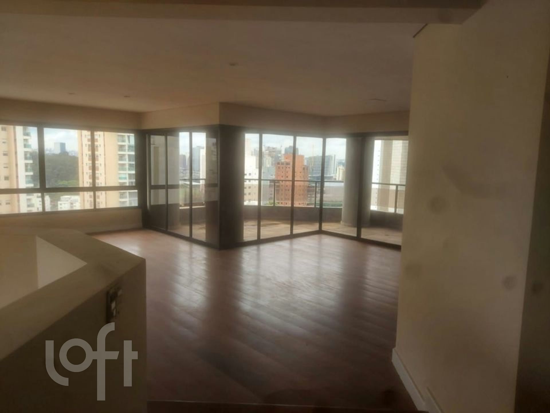 Apartamento à venda com 4 quartos, 300m² - Foto 3