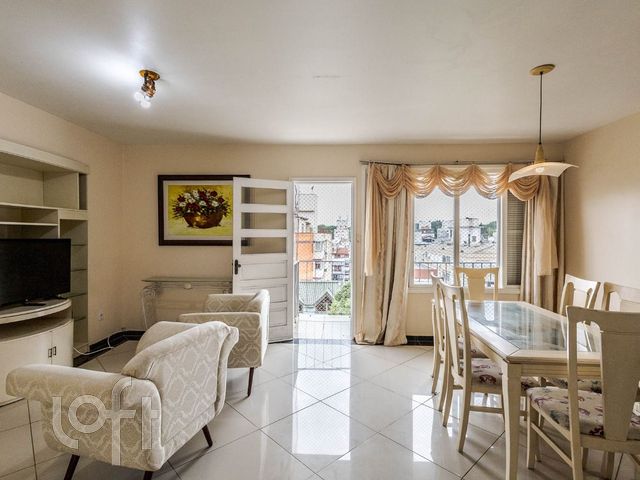 Apartamento com 120m², 3 dormitórios, 1 suíte, 1 vaga, Higienópolis em Porto Alegre