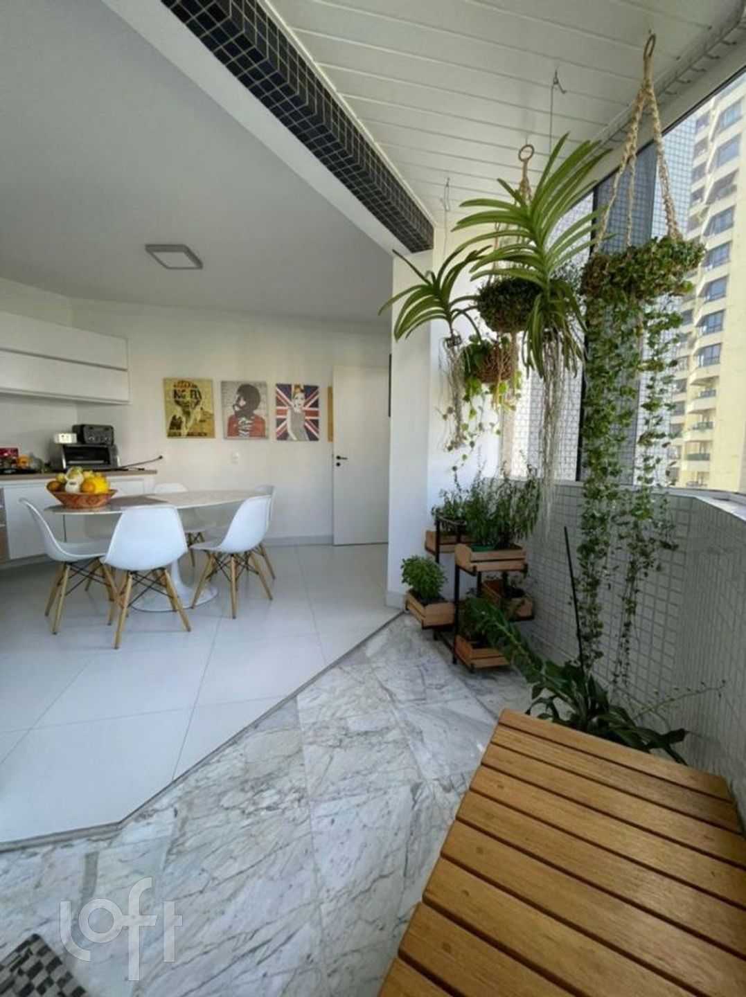 Apartamento à venda com 5 quartos, 327m² - Foto 3