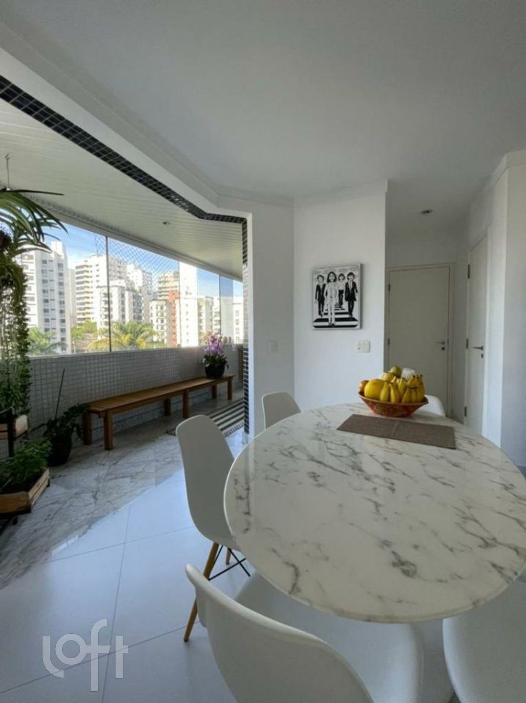 Apartamento à venda com 5 quartos, 327m² - Foto 2