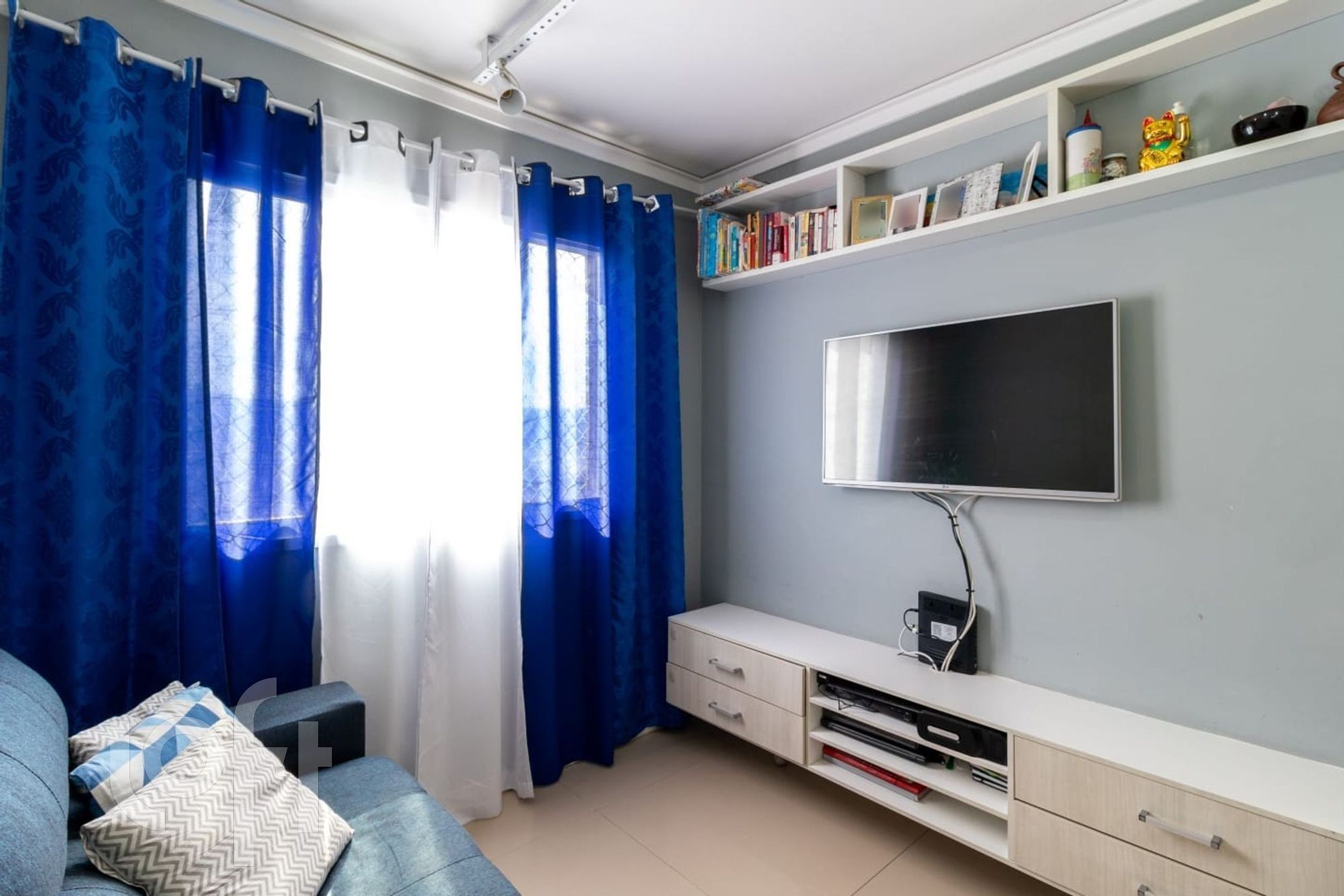 Apartamento à venda com 2 quartos, 43m² - Foto 10