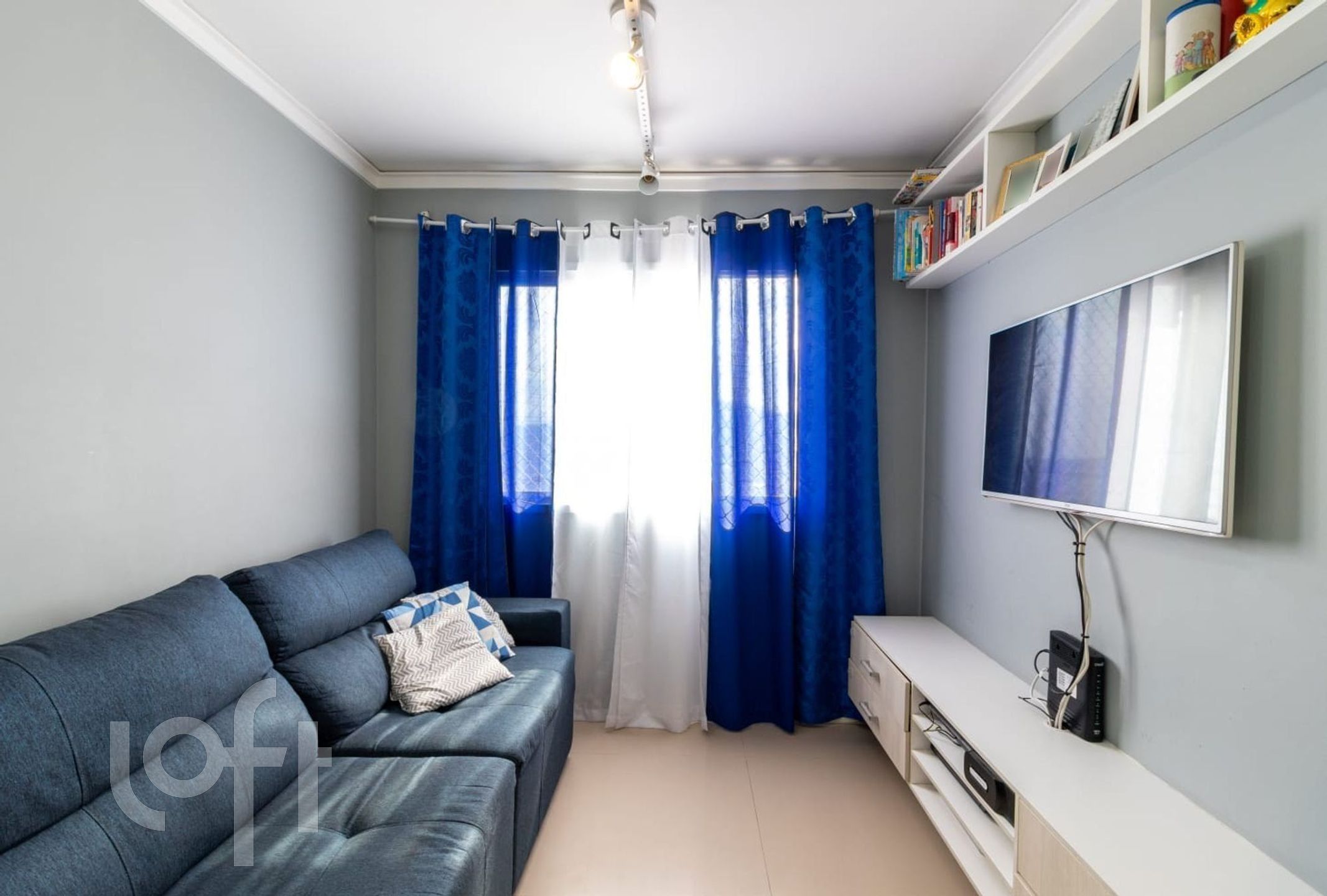 Apartamento à venda com 2 quartos, 43m² - Foto 1