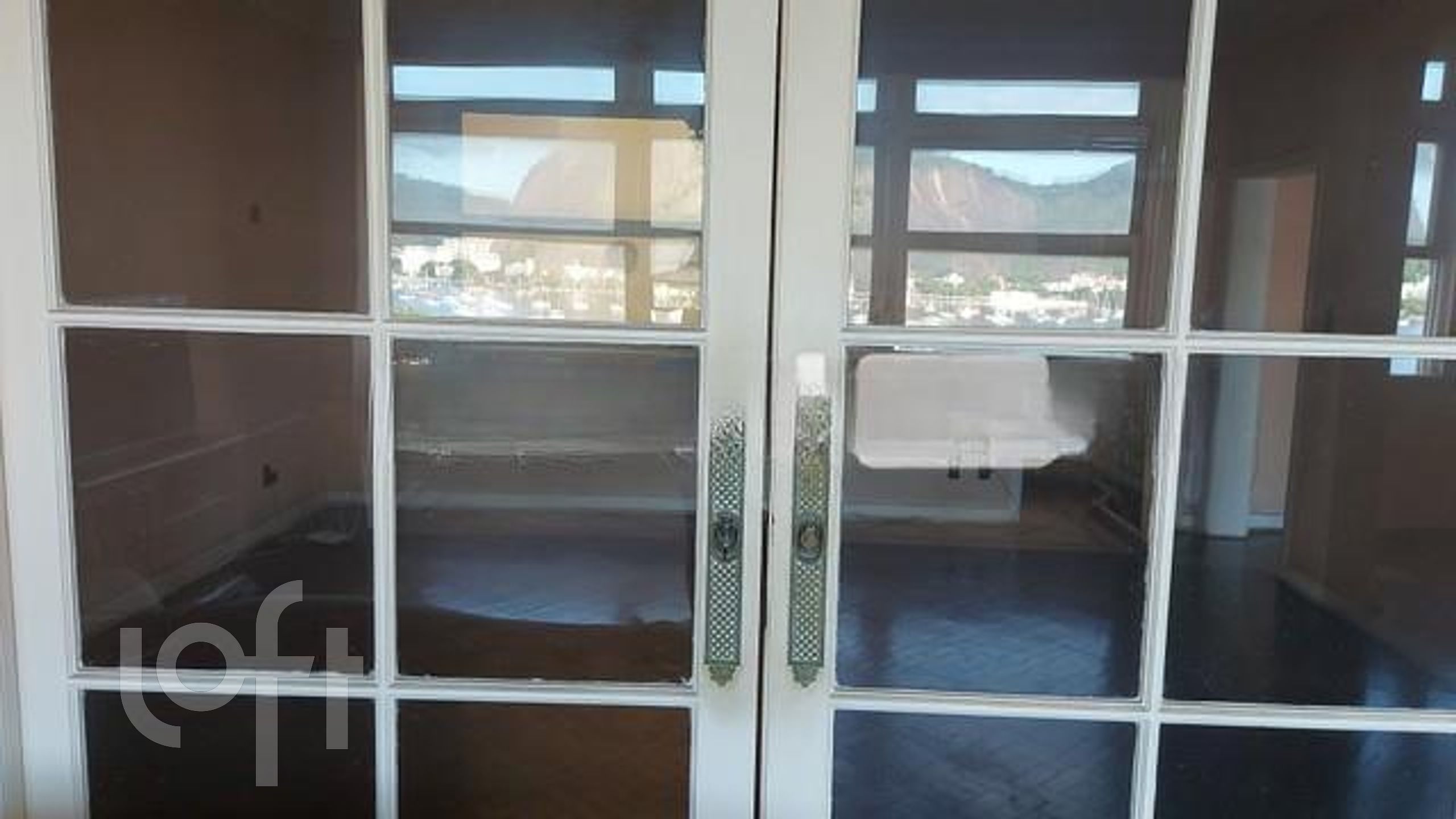 Apartamento à venda com 3 quartos, 250m² - Foto 16