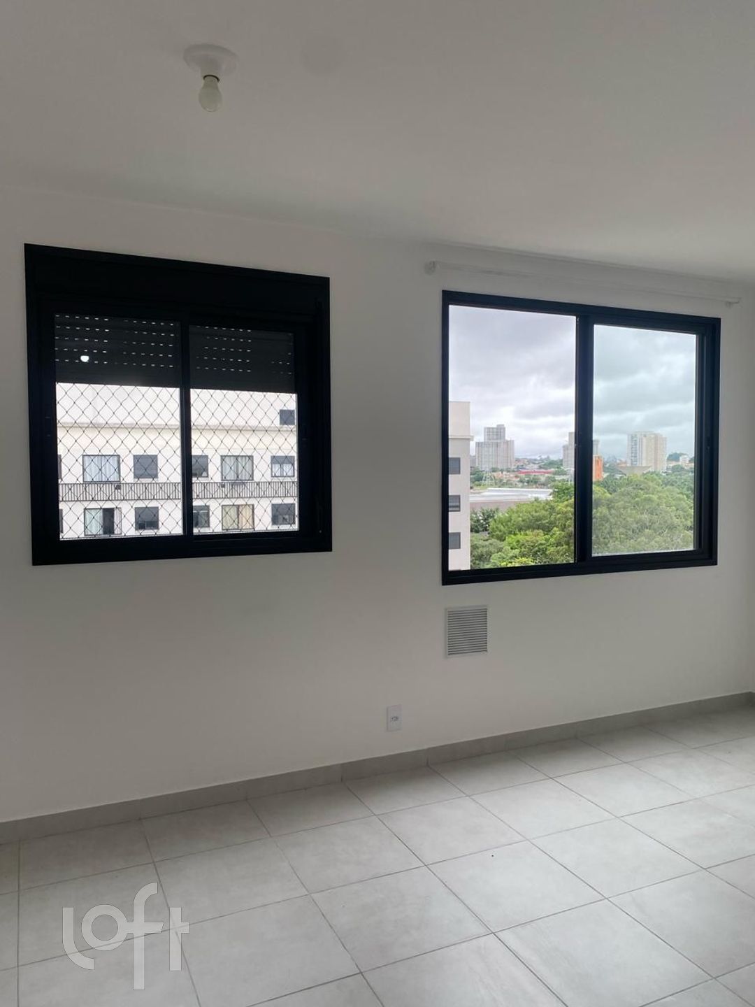 Apartamento à venda com 1 quarto, 35m² - Foto 2