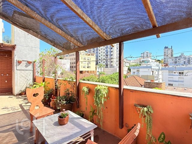 Apartamento com 94m², 2 dormitórios, 1 suíte, 1 vaga, Higienópolis em Porto Alegre